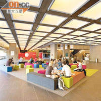 澳洲悉尼科技大學圖書館。