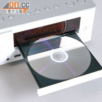 兼播CD及以MP3格式燒錄的CD-R/RW。