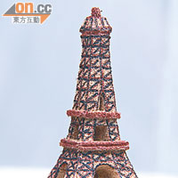 巴黎鐵塔酒塞雕塑