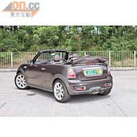 MINI Cooper Cabrio S Highgate充滿潮人玩味，顏色亦見特別。