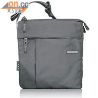 Civilian系列黑色Enzos N-S Slim Crossbody $880