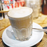飲品需要另購，各式熱咖啡約SG$6（約HK$37）。