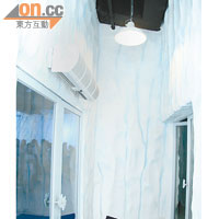 特別用兩層玻璃門造出Air Lock效果，減少冷空氣流失，節省能源。