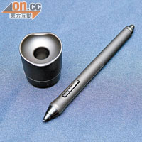 CintiQ系列附送的繪圖筆，擁有2,048級壓力感應。