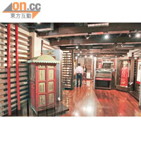 屏山鄧族文物館內擁有珍貴文物，在此可了解鄧族過往歷史及演變過程。