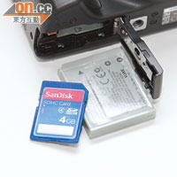 支援SD/SDHC/SDXC記憶卡及1,000mAh鋰電池。