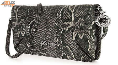黑×白色蟒蛇壓紋仿皮長銀包 $1,055