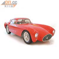 1954年面世的火紅色A6GCS Berlinetta Pinin Farina，曾參與多項比賽。