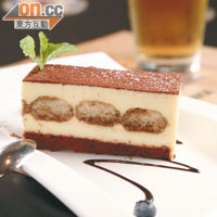 Hazelnut Coffee Porter Tiramisu $42（a）<br>帶朱古力味的Hazelnut Coffee Porter取代傳統加入的咖啡粉，濃郁芝香中滲出絲絲香甜酒香，女生必愛。