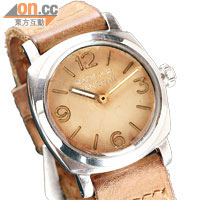 Ref : 6154<BR>外號「Small Egiziano」的手錶是另一枚專為埃及海軍設計的手錶，1954年生產，錶面直徑47mm，錶面受手錶的Radiomir放射性物料影響由黑色變成啡黃色。