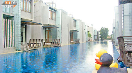 華欣有不少臨泰國灣而建的度假酒店，Let's Sea便是其中之一。