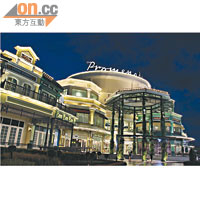 The Promenade的外觀採用了歐洲建築風格。