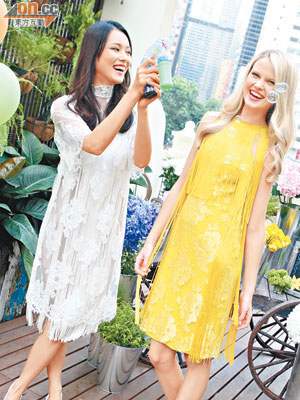 白色喱士裙 $29,400、鮮黃色喱士裙 $21,400<br>白色與黃色的喱士裙廓形很修長與流麗，分別在裙外或裙內縫合流穗裝飾，為的是增強流動與飄逸美感。