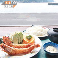 除了鰹魚，位處海邊的足摺黑潮市場亦供應多款海產定食，炸海老定食為￥1,800  （約HK$159）。