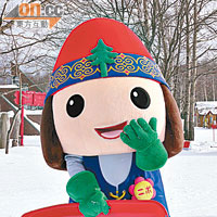 Nipo Town的自家Icon卡通人物小紅帽，最愛拿着雪撬，傳遞給小朋友玩樂。