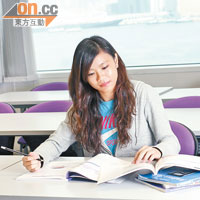 為了準備入學面試，除整理個人履歷外，同學還應深入了解大學及報讀學科。