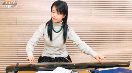 除了中樂專業知識，課程也會教授中國傳統樂器的起源及歷史，包括琵琶、二胡、嗩吶、笛子和古琴等。