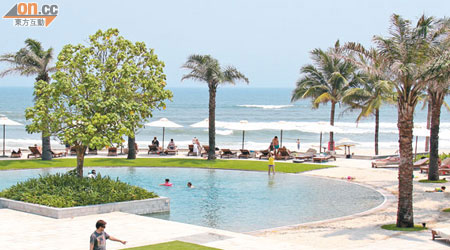進駐Non Nuoc Beach的Hyatt Regency Danang Resort and Spa，住客可以充分享受峴港沙灘的陽光及海風。
