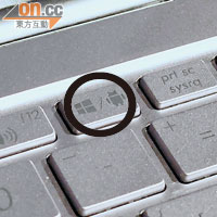 鍵盤上方的切換快捷鍵，印上Windows及Android標誌。