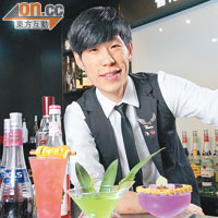 調酒師講究技巧與經驗，入行後有不少晉升機會，Kit Lam當年年紀輕輕已成為酒吧經理，值得年輕人學習。
