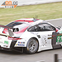 經廠方賽車部門精心調校後，911 RSR性能大幅提升。