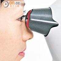 選購隱形眼鏡前，宜先經註冊專業視光師驗眼。