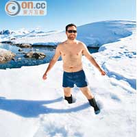以色列狂人要在南極拍「裸」照，原來不過是入門級的「瘋狂」。