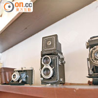 除了書籍和電影，Bo（ok）hemian Arthouse的店主亦喜歡收藏舊相機。