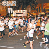 剛於10月尾舉行的第16屆Thailand Charity Midnight Run，已成了曼谷年度的體壇盛事。
