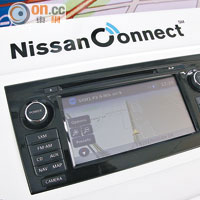 SL版標配對應最新NissanConnect導航系統的7吋輕觸式屏幕。