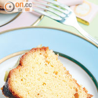 Cake au Citron $30/件<br>檸檬蛋糕用上新鮮檸檬汁焗製而成，味道酸咪咪又帶清新芳香。