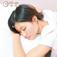 渴睡症患者一般只須1至2分鐘，已直接進入深度睡眠。