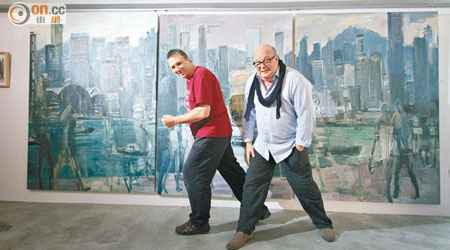 Euan（左）和Peter對香港有深刻體會，二人正示範港人的走路模樣<br>Euan Macleod、Peter Godwin