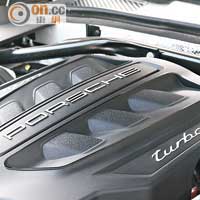 Macan Turbo的3.6公升引擎可輸出400hp馬力，加速力媲美911。