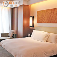 酒店客房寬敞，更可俯瞰漢江景色。