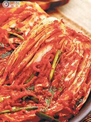 泡菜可說是韓國獨有的名物，地位舉足輕重，所以烹飪班也以教做泡菜做主打。