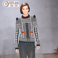 Sweater織有富建築美學的圖案，配合凸膊設計，恍如中世紀盔甲形態。