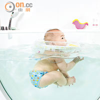 獨立水池每次只供一名嬰兒使用，用後會換掉池水並徹底清洗。