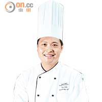 帝京酒店行政糕餅總廚陳繼志師傅入行逾18年，經常精心鑽研甜品，並愛以時令食材入饌。