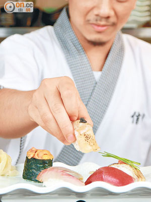 特色時令壽司<br>由樂師傅發辦的精選壽司共有5款，像是醬油漬吞拿魚、深海池魚及海膽等，貴精不貴多。