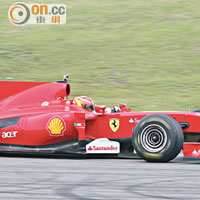 參加F1 Clienti計劃的車手，可親自駕駛F1戰車挑戰上海賽道。