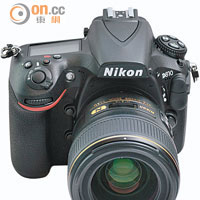 D810採用FX格式CMOS，可拍攝7,360×4,912解像度相片。