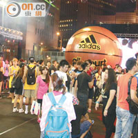 J.Lin返台的歡迎晚會於7月18日晚上舉行，地點是台北市信義區五小段的adidas 101球場。