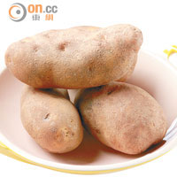 美國薯仔Yukon Gold澱粉質含量高，用來做薯蓉質感甚滑。