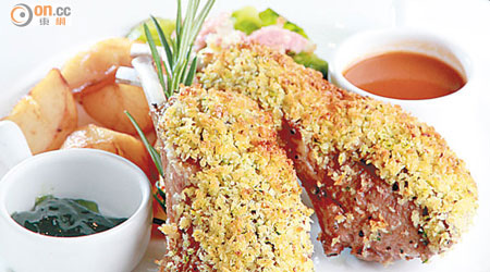 Australian Lamb Rack with Herb Breadcrumb $400<br>選擇味濃的澳洲羊架，在表層鋪上香草、芥辣和麵包糠，焗至金黃香脆，蘸由牛骨和牛尾熬成的肉汁或薄荷醬，特別惹味。