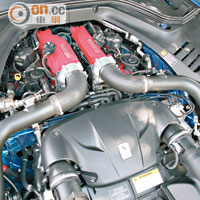多加Turbo裝置後，3.8公升V8引擎錄得560hp強大馬力。