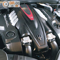 加入Twin Turbo裝置後的3.8公升V8引擎，錄得馬力峰值高達530hp！