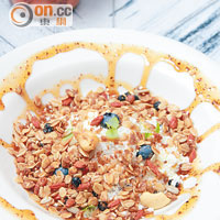 Goji Granola $78<br>乾杞子、麥片、果仁等放在乳酪上，加點印度Masala和美國蜜糖，相當健康之選。