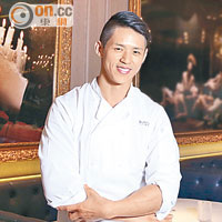 台灣籍大廚Steve Chou於美國長大，曾於酒店工作5年，之後進修廚藝並先後於美國米芝蓮一星餐廳Jean-Georges、The Modern和Public任副廚和行政副廚，烹調經驗豐富。