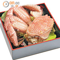 煮物<br>冬天是日本蟹當造的季節，不少家庭都會以蟹入饌，而毛蟹肉多鮮甜，有家肥屋潤、富貴甜蜜之意。